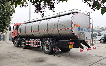 敢為人先，我公司率先推出新能源鮮奶運輸車